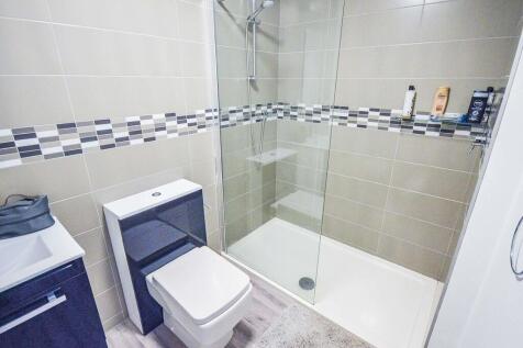 En Suite Bedroom ...