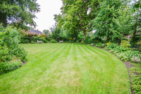 Communal Garden 