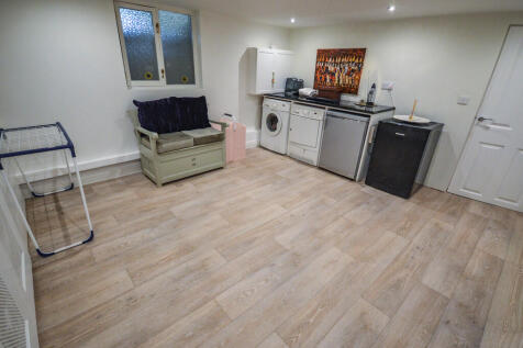 Chamber One / Uti...