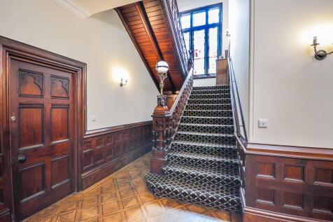 Communal Stairs 