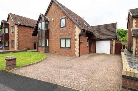 Front Driveway and Garage