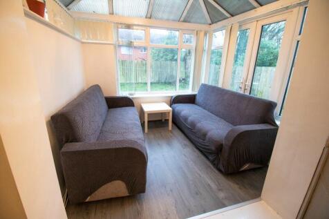Conservatory/Reception Room 2