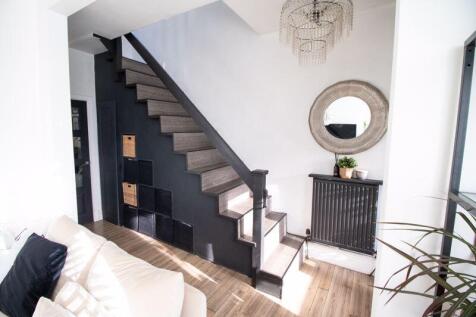 Open plan Entrance Hallway