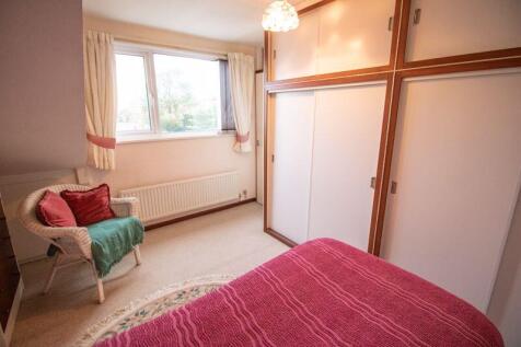 Bedroom 3 (Upper floor)