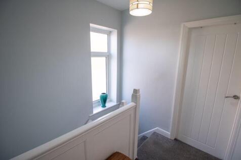 Upper floor landing