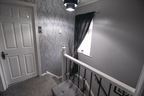 Upper floor landing