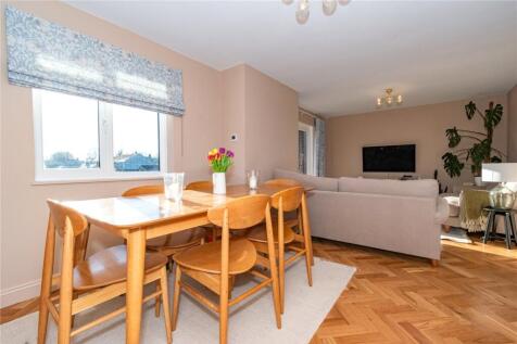 Living / Dining Room