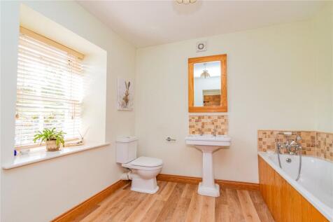 Bedroom 1 Ensuite
