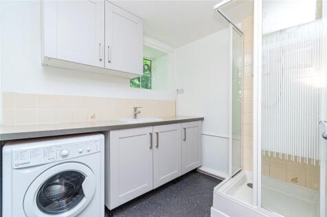Utility Shower Room