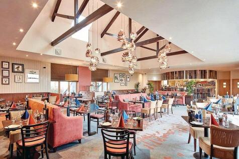 Restaurant / Bar
