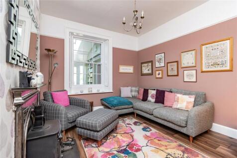 Sitting Room / Snug