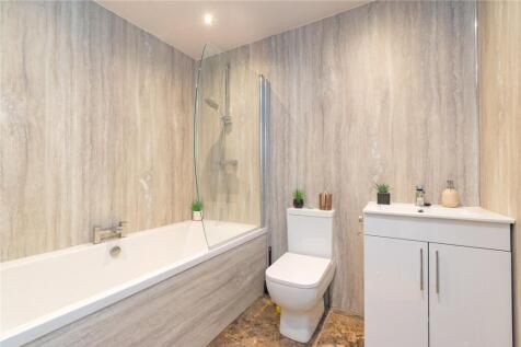 Master Bed Ensuite