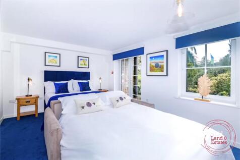 Living Bedroom