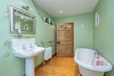 Downstairs Bathroom