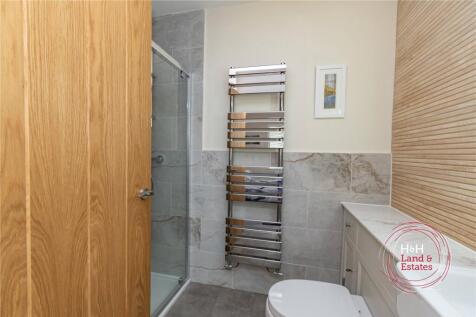 Bedroom 1 Ensuite