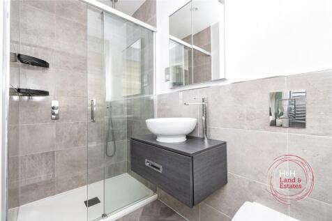 Bedroom 1 Ensuite