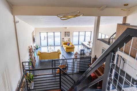 Property Image 9