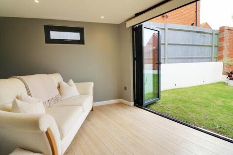Home office/Garden view
