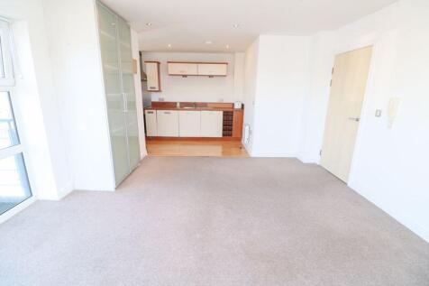 Lounge/Kitchen