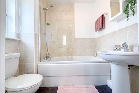 En-Suite 1
