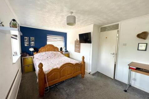 BVEDROOM 1
