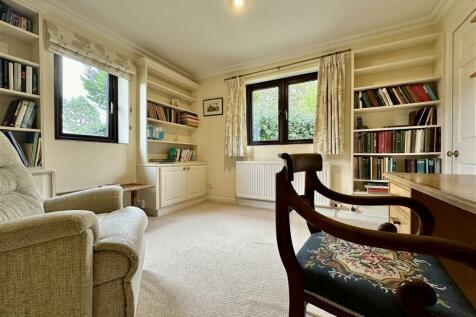 Office/Bedroom 5
