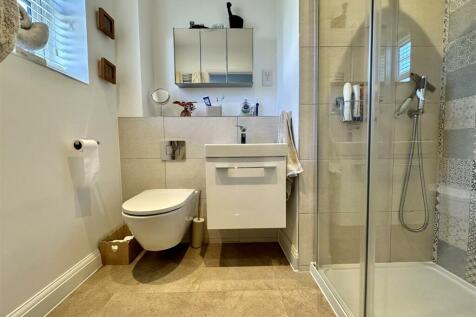 En Suite Shower Room
