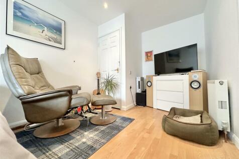 RECEPTION ROOM / BEDROOM FIVE