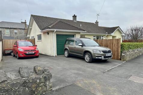 Side Garden &amp; Parking
