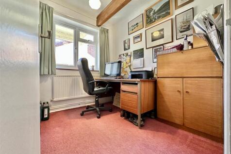 Bedroom Five/Office