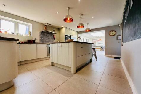 Kitchen/Diner/Family Room