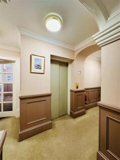 Communal Entrance and Lift