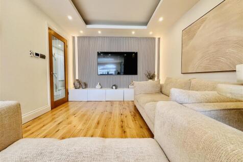 Kitchen/Breakfast/Family Room