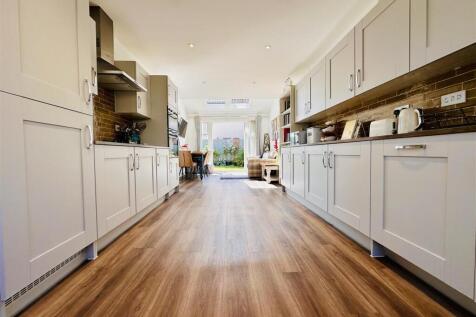 Kitchen/Dining/Family