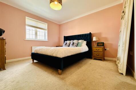 Principal Bedroom Suite