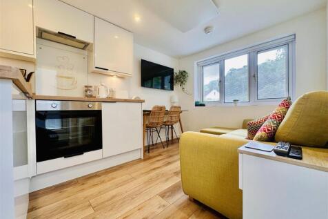 Living/Kitchen/Dining