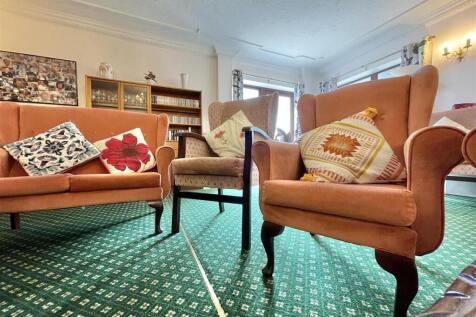 Communal Lounge