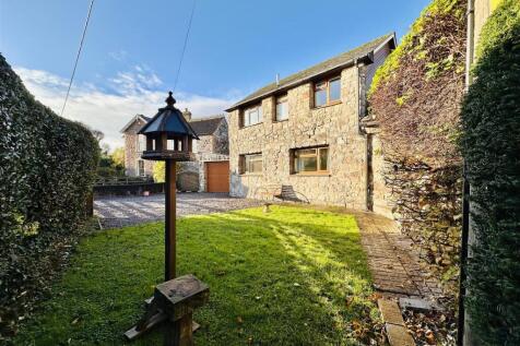 Front Garden and Parking