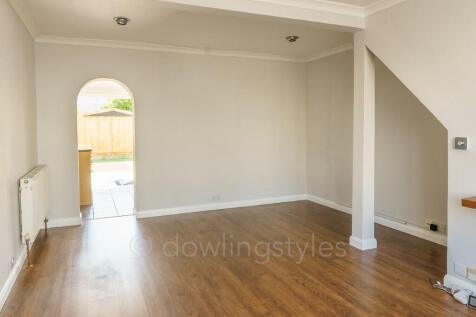 Lounge/dining room.