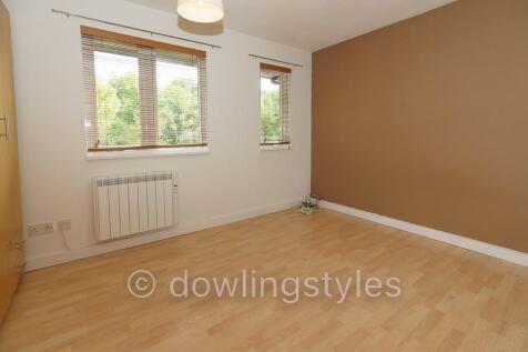 Double bedroom.