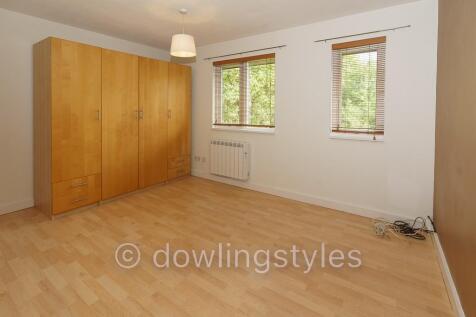 Double bedroom.
