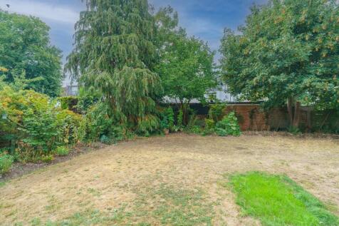 Rear communal garden