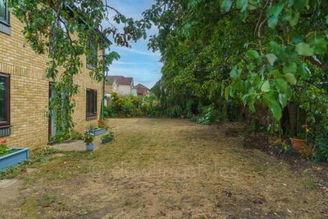 Rear communal garden
