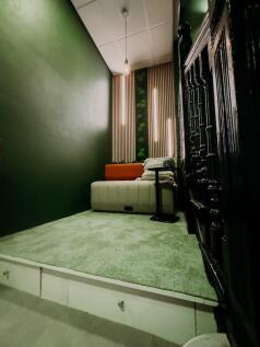 Reception seating