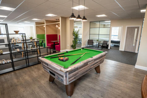 Pool table