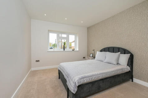 Branksome Hill Rd...