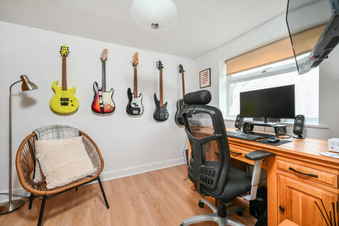 27 Mickle Hill (9...