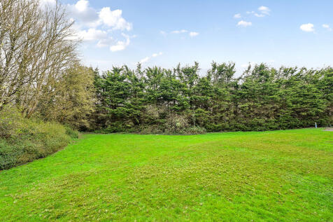 61 Thornfield Gre...
