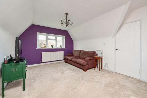 53 Sandhurst Lane...
