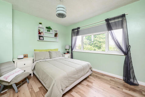 4 Foxley Close (5...